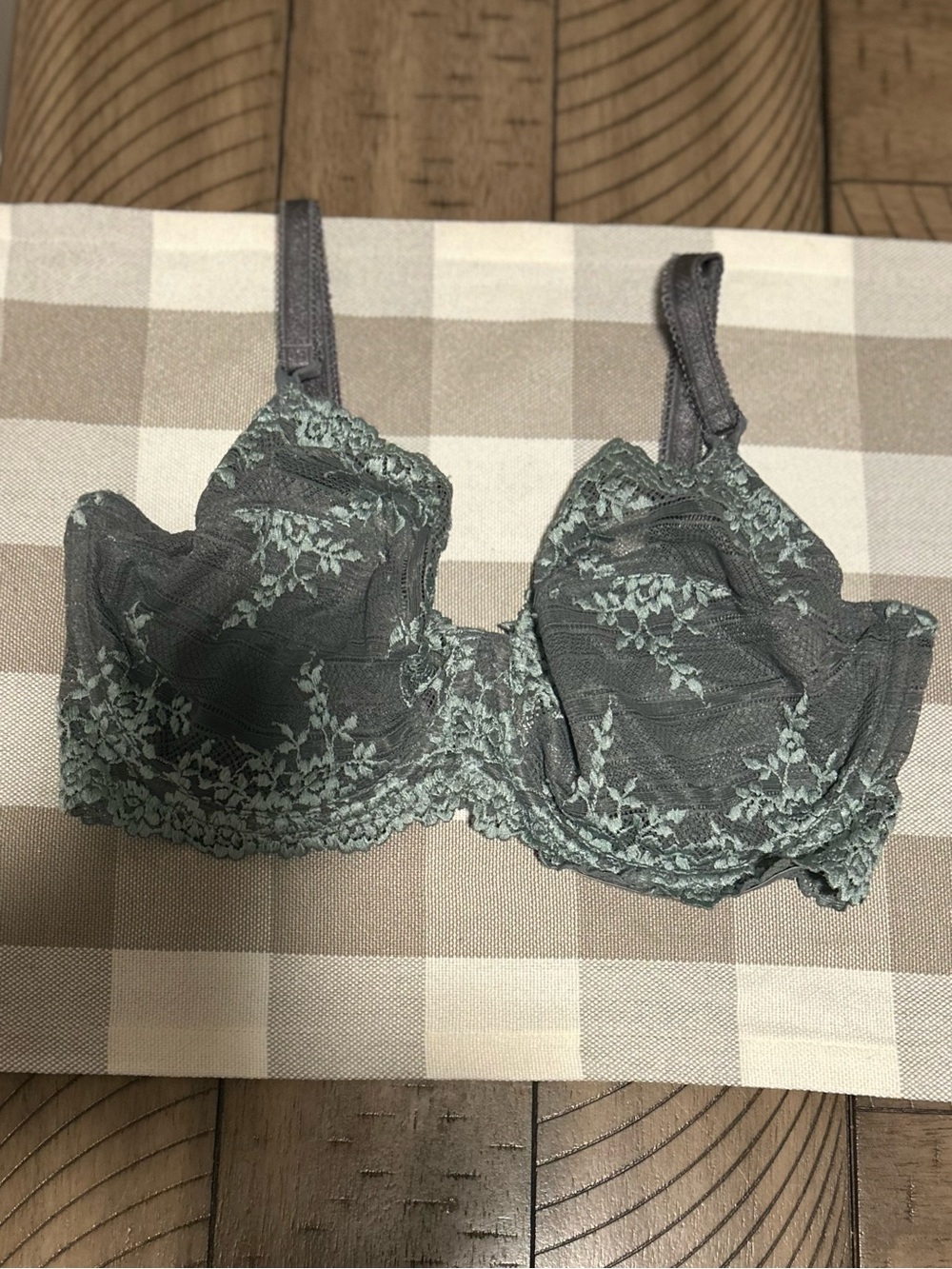 Wacoal Sage Green Floral Lace Underwire Bra 38DD